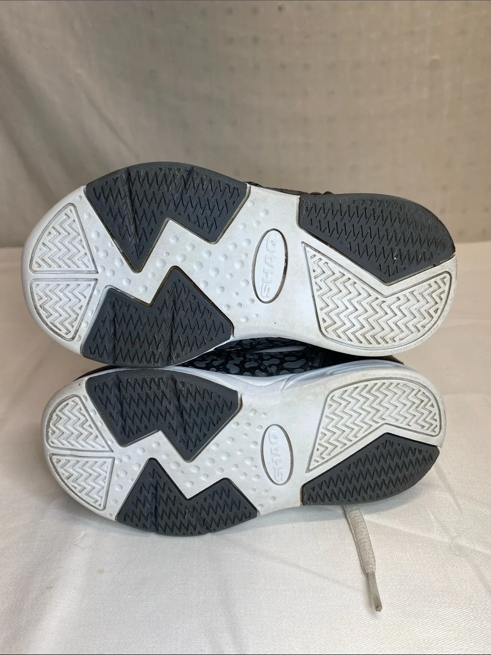 Shaq Whistle White  Youth Basketball Shoes/ Sneakers Kids Size 8